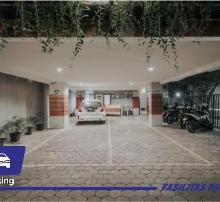 Dparagon Kemuning Maguwo Exterior photo